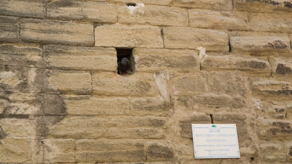 murs qui s’effritent